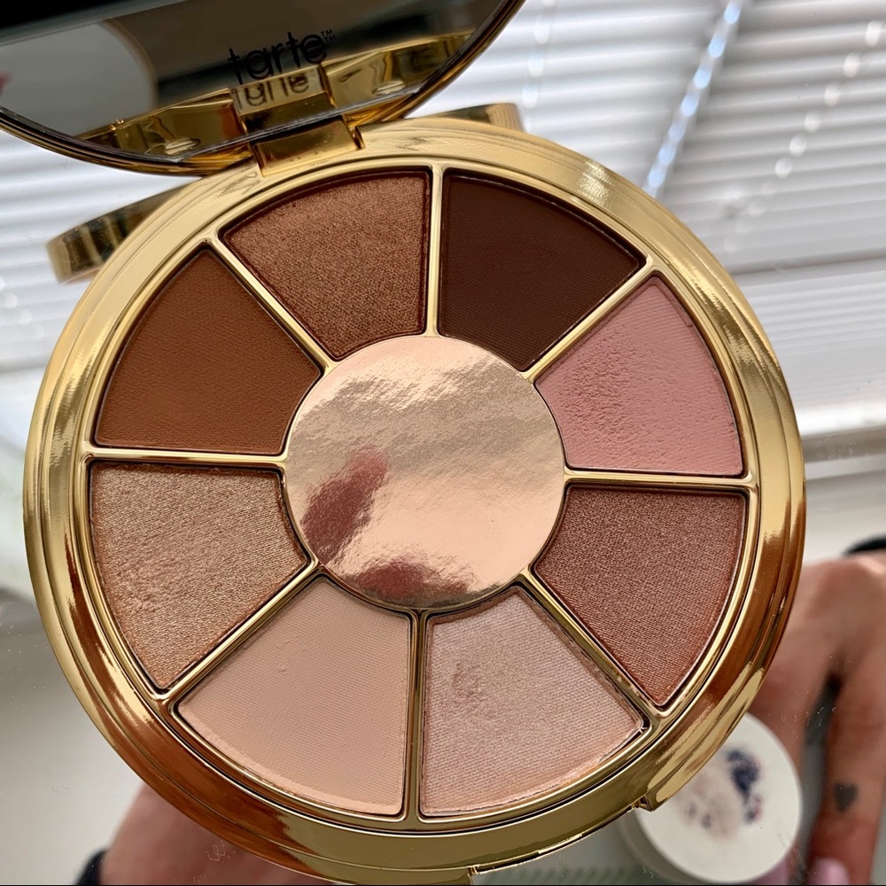 Tarts Be you. Naturally. Eyeshadow palette